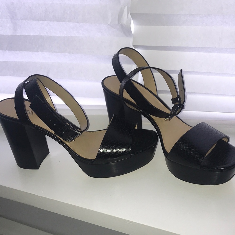 Michael Kors sandal heel